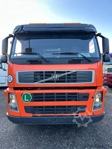Truck mounted crane Volvo FM 400  8x4 Pritsche E5 Schalter 