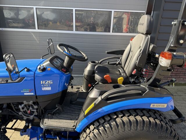  SOLIS 26 HST minitractor NIEUW met middenmaaidek