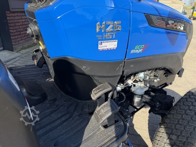  SOLIS 26 HST minitractor NIEUW met middenmaaidek