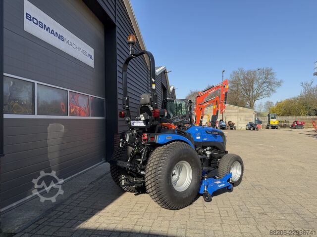  SOLIS 26 HST minitractor NIEUW met middenmaaidek