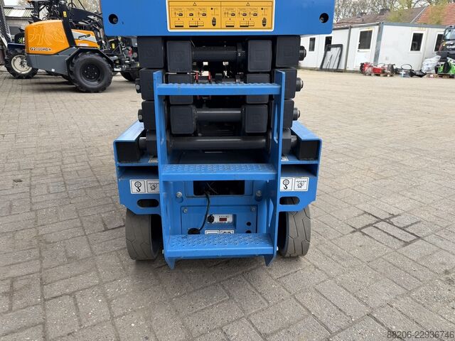  XCMG XG0807 AC schaarhoogwerker 7.8 M BJ 2024