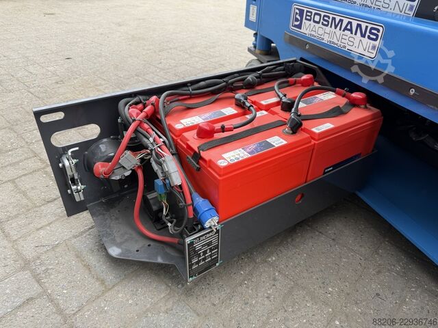  XCMG XG0807 AC schaarhoogwerker 7.8 M BJ 2024