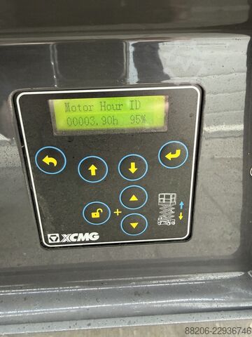  XCMG XG0807 AC schaarhoogwerker 7.8 M BJ 2024