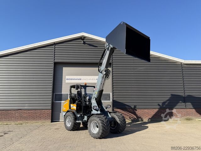  GIANT G3500 TELE minishovel NIEUW €960 LEASE