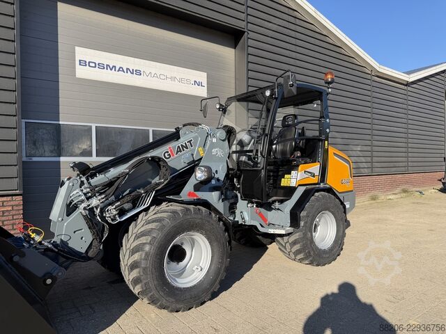  GIANT G3500 TELE minishovel NIEUW €960 LEASE