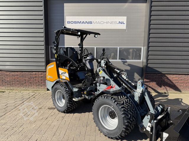  GIANT G2700 X-TRA HD+ minishovel NIEUW (giekvering, pro-inching - kogeltrekhaak)