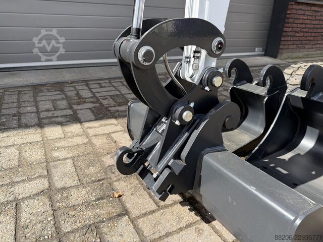  BOBCAT E10 z minigraver NIEUW SLOOP / SORTEER functie hydraulische wissel + 3 bakken