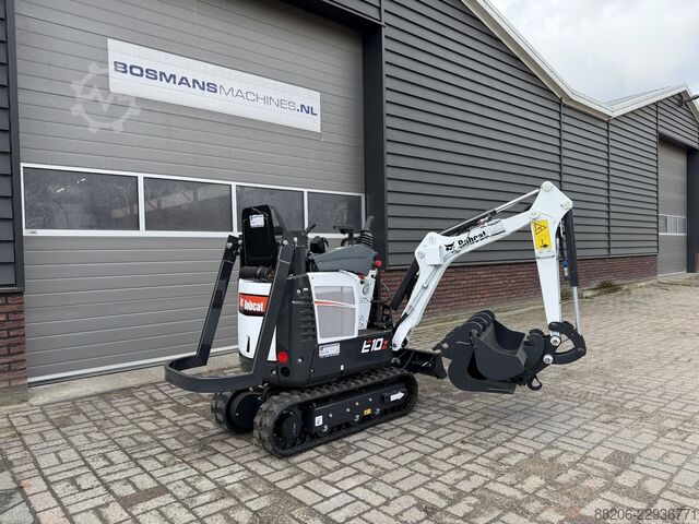  BOBCAT E10 z minigraver NIEUW SLOOP / SORTEER functie hydraulische wissel + 3 bakken