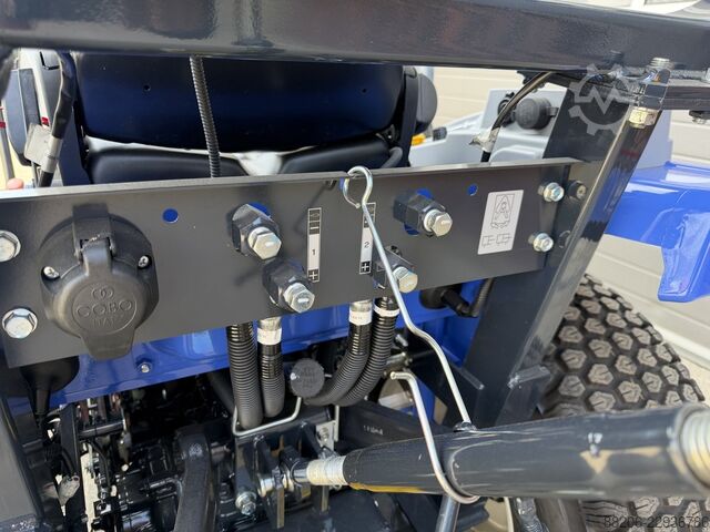  ISEKI TM4230 HST minitractor NIEUW €240 LEASE