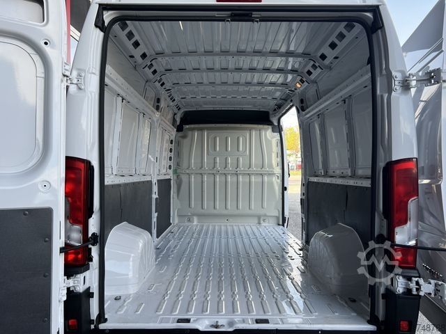 High top van OPEL Movano L3H2 Klima PDC Navi Tempomat Hecktür 270°