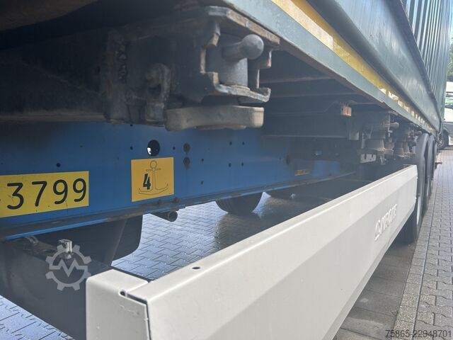 Container transport Krone Box Liner / Chassis + 45 Ft High Cube Container...
