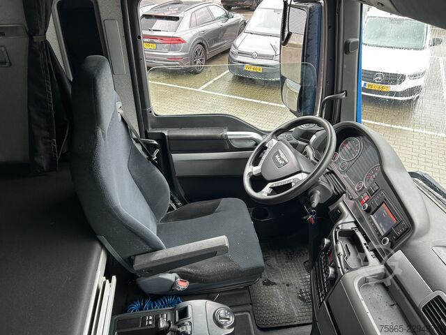 Standard tractor Man TGX 18.400 XLX / 929 dkm / Tacho V2 / Full Spoi...