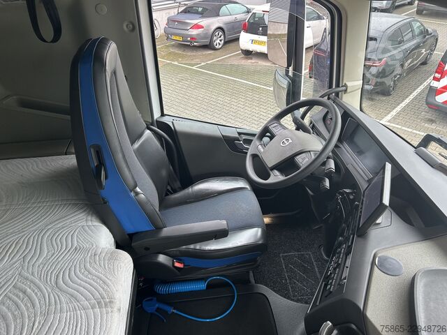 Standard tractor Volvo FH 500 Globetrotter XL / 280 dkm / Tacho V2 / V...