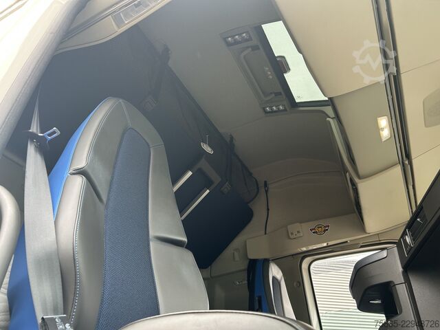 Standard tractor Volvo FH 500 Globetrotter XL / 280 dkm / Tacho V2 / V...