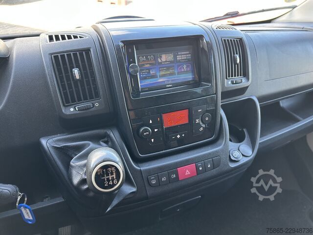Passenger van Peugeot Boxer 330 2.2 HDI L1H1 Premium / 204 dkm / 9 Se...