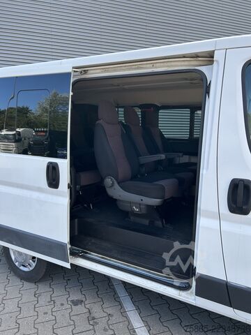 Passenger van Peugeot Boxer 330 2.2 HDI L1H1 Premium / 204 dkm / 9 Se...