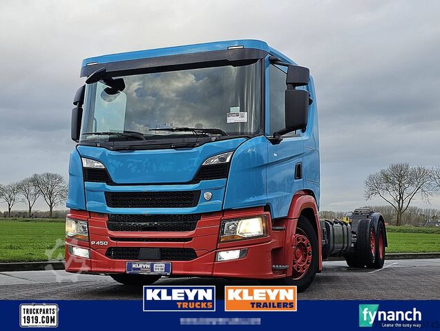 Chassis with cab SCANIA P450