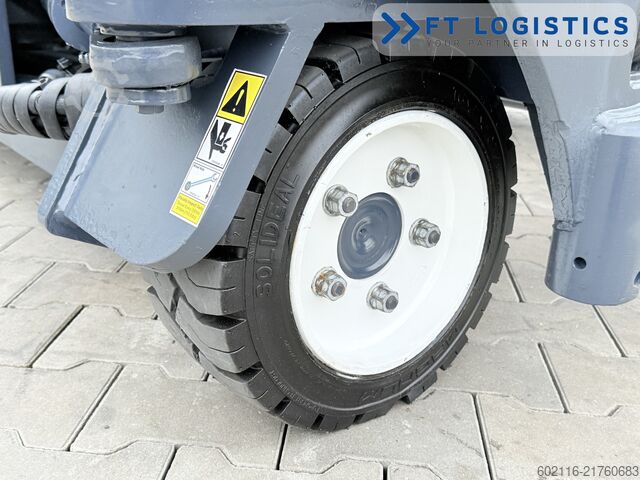 4-way forklift Combilift C3000 GAS DUPLEX 4100 WIDE POSITIONER