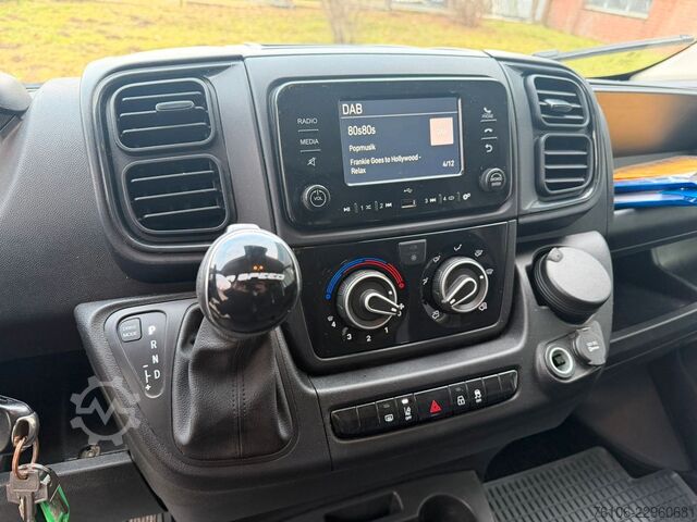 Curtain sider van FIAT Ducato Plane Tandemachse 3 Achsen