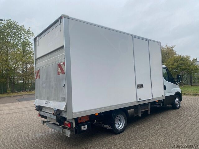 Transporter mit Koffer IVECO Daily 35C14 Hi-Matic Koffer mit Ladebordwand