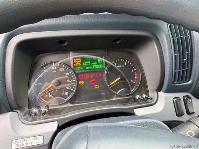 LKW mit Kofferaufbau FUSO Canter 7C15 Koffer mit Ladebordwand