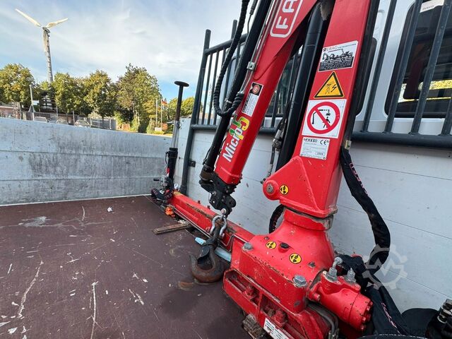 Pritschenwagen IVECO 75E16 Pritsche mit Kran Fassi