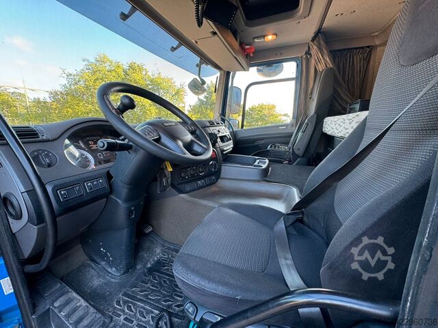Autokran DAF CF 440 mit Ladekran HMF 2120K4
