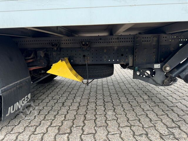 LKW mit Kofferaufbau FUSO Canter 7C15 Koffer mit Ladebordwand