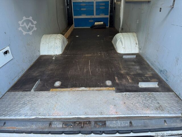 Kastenwagen hoch IVECO Daily 50C17 Kastenwagen 3 liter *AHK*