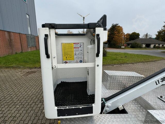 Lkw-Arbeitsbühne IVECO Daily 35S14 Hubarbeitsbühne Versalift 11,2 Meter
