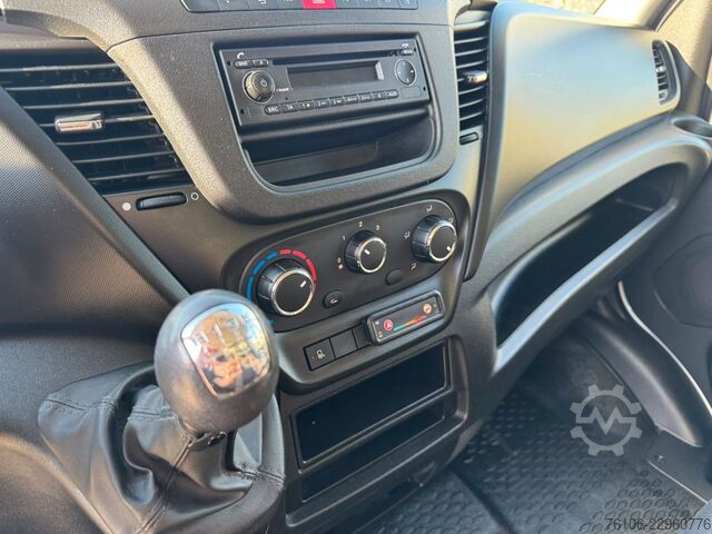 Transporter mit Koffer IVECO Daily 35S13 Koffer mit Ladebordwand*Klima*