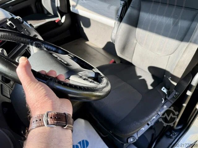 Standard-SZM DAF XF 430 / SpaceCab / Voll Luft / Euro 6d