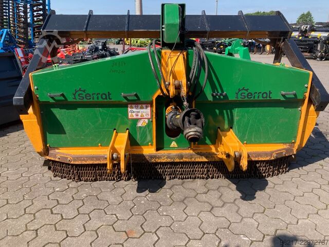 Sonstige Serrat FX-5 T-2500 Forstmulcher Sonstige Serrat FX-5 T-2500 Forstmulcher