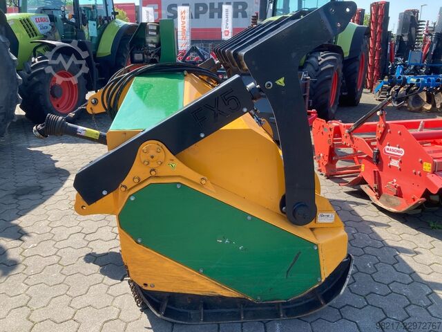Sonstige Serrat FX-5 T-2500 Forstmulcher Sonstige Serrat FX-5 T-2500 Forstmulcher
