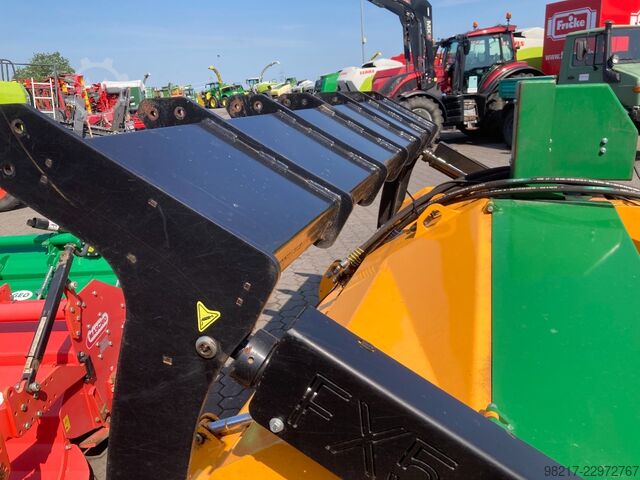 Sonstige Serrat FX-5 T-2500 Forstmulcher Sonstige Serrat FX-5 T-2500 Forstmulcher