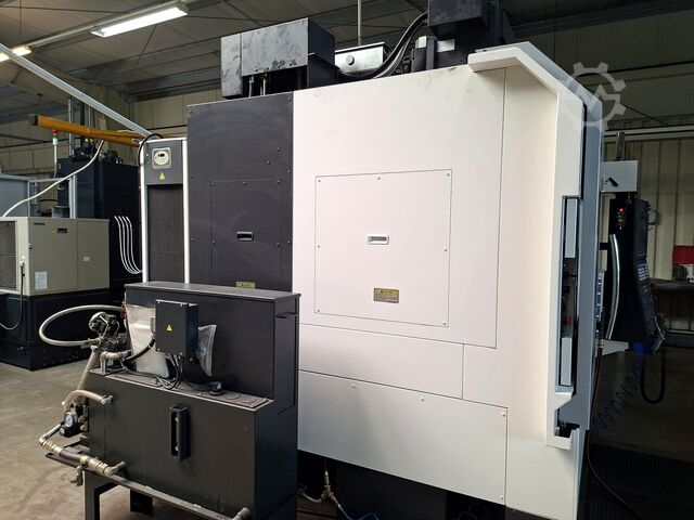 Vertical machining center Okuma Genos M460-VE-e