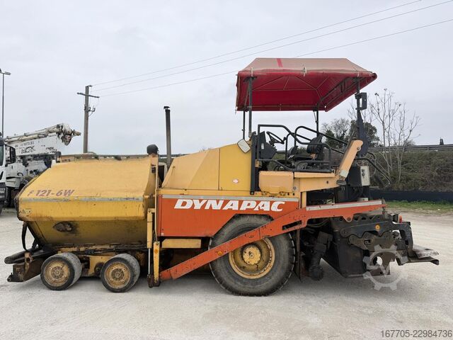 Radfertiger Dynapac F121-6W