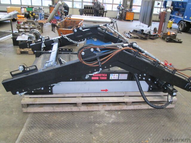 Mobile shredding plant Doppstadt Inventhor 9 K