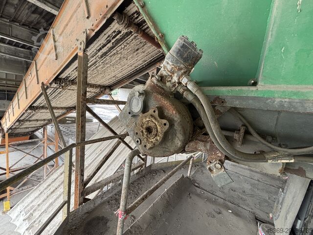 Screen Machine Neuson