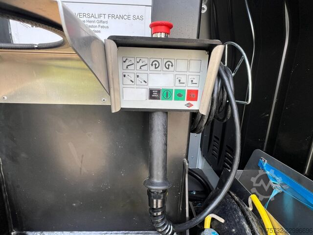 Lkw-Arbeitsbühne Renault Master  Versalift VDTL 14m 2 Per.Korb Nur 41h