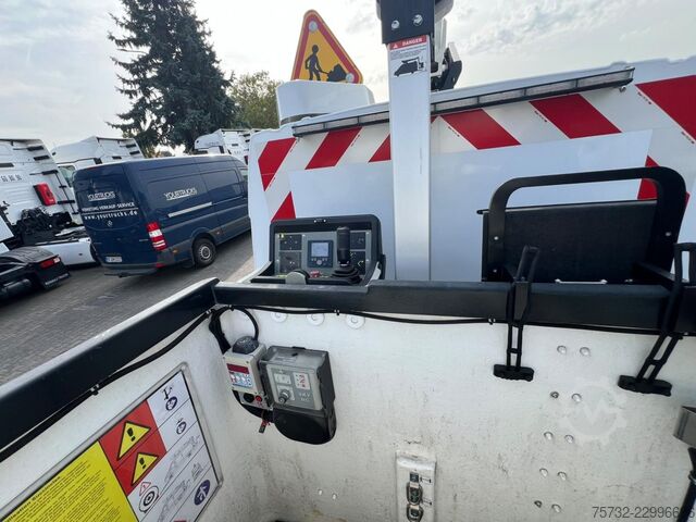 Lkw-Arbeitsbühne Renault Master  Versalift VDTL 14m 2 Per.Korb Nur 41h