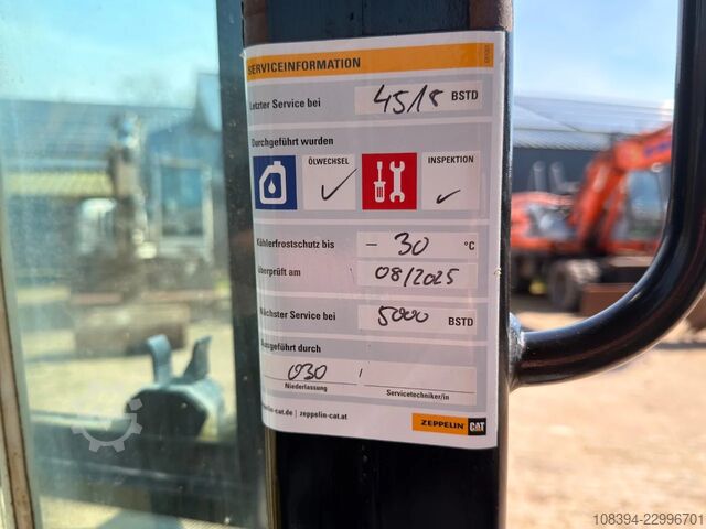 Caterpillar 908M - Quick Coupler / Automatic Greasing / Forks and Bucket Caterpillar 908M - Quick Coupler / Automatic Greasing / For...