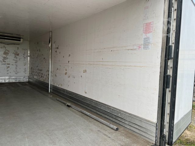 Refrigerated truck MAN 12.220 Kühlwagen