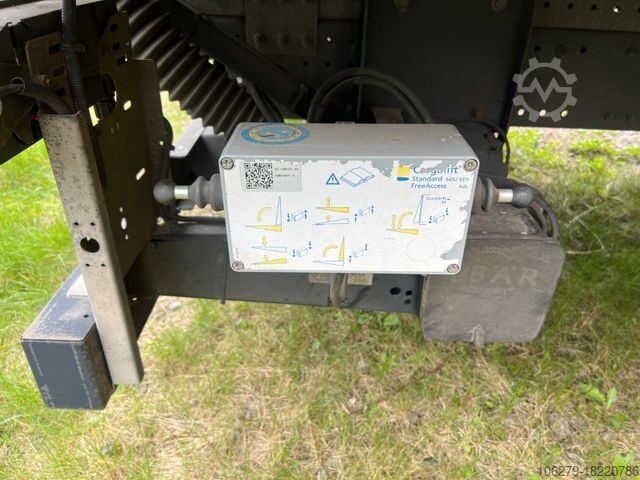 Refrigerated truck MAN 12.220 Kühlwagen