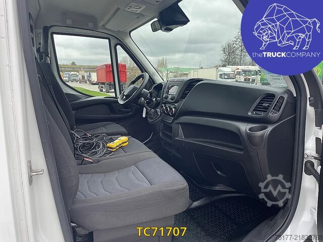 Iveco Daily 35S16 Car Transporter + Winch Iveco Daily 35S16 CAR TRANSPORT + WINCH