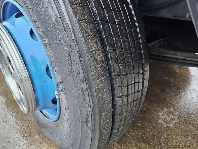 Terminal tractor TERBERG YT 180 | met kenteken | with registration.