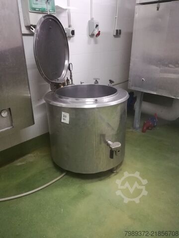 Steam brewing kettle  