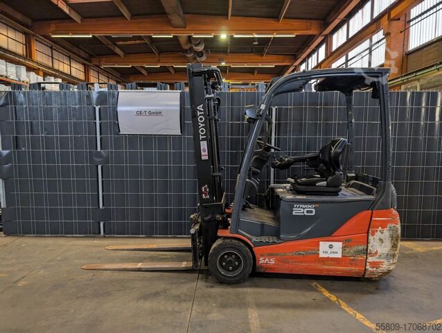 Elektro 3 Rad-Stapler Toyota 8FBET20 // Duplex // SS // Elektro