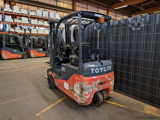 Elektro 3 Rad-Stapler Toyota 8FBET20 // Duplex // SS // Elektro