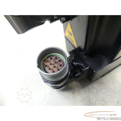 Control unit KUKA 1FK7034-5AZ91-1ZZ9 - Z Servomotor SN: YFU550425819017 - Z = S09